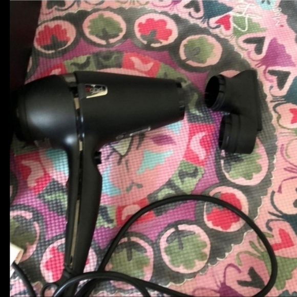 GHD Black Hair Dryer with TWO Attachments In EUC - Picture 10 of 16